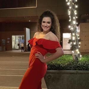 Meet your Posher, Athina